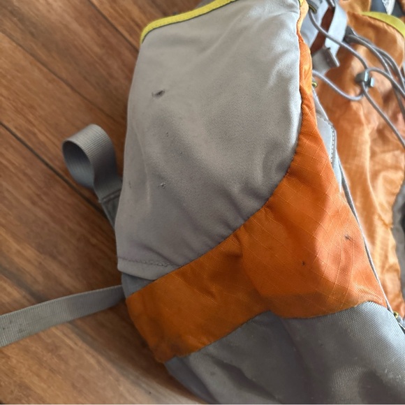 The North Face Angstrom 30 Backpack Blue Orange Gray  Camping Outdoor Hiking - Picture 5 of 16